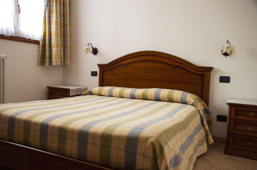 Agriturismo Ai Tre Fienili Ponti sul Mincio Habitación foto