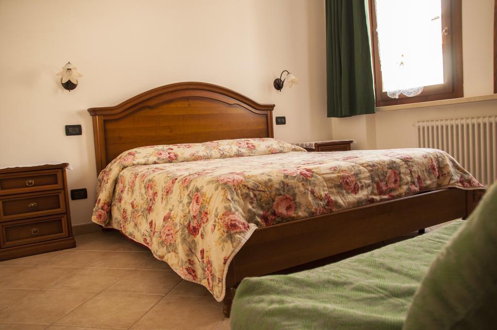 Agriturismo Ai Tre Fienili Ponti sul Mincio Habitación foto